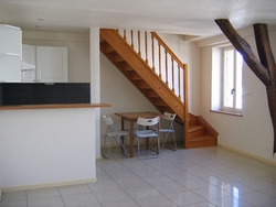 renting F3 Unfurnished  Montluon