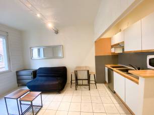 renting F2   Montluon