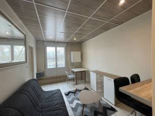 renting F2   Montluon