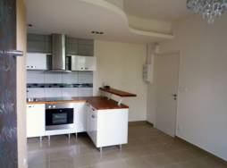 renting F2 Unfurnished  Montluon