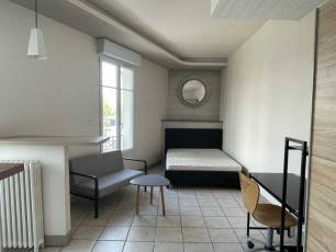 renting Studio   Montluon