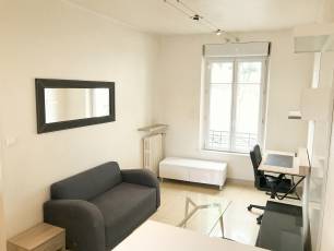 renting F2   Montluon