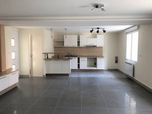 renting F3 Unfurnished  Montluon