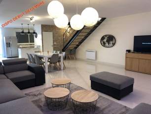 renting F4   Montluon