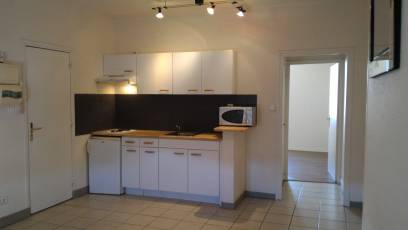 renting F2 Unfurnished  Montluon