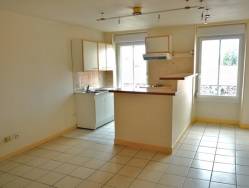 renting F2   Montluon