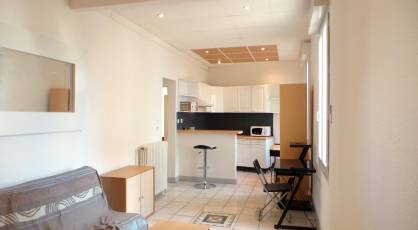 renting F2 Furnished  Montluon
