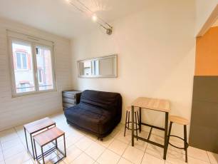 renting F2 Furnished  Montluon