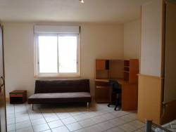 renting F1 Unfurnished  Montluon