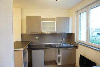 renting F1 Unfurnished  Montluon