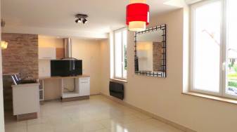  F3 non meubl  Montluon