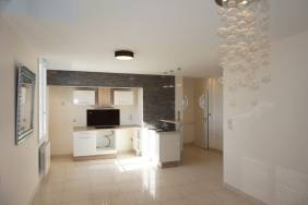  F3 non meubl  Montluon