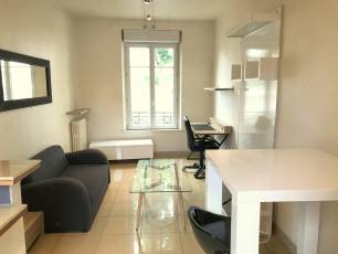 renting F2 Unfurnished  Montluon