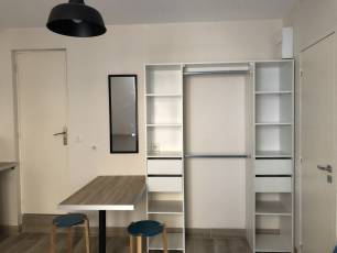 renting Studio Unfurnished  Montluon