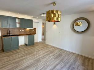  F3 non meubl  Montluon