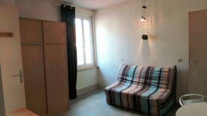 location Chambre non meuble  Montluon