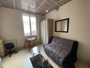 renting Studio Furnished  Montluon