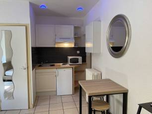 renting Studio Furnished  Montluon