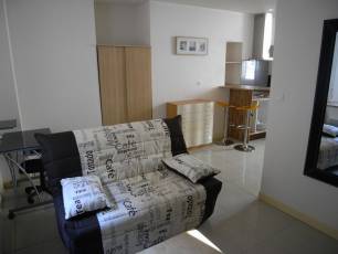 renting Studio Furnished  Montluon