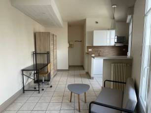 renting Studio Unfurnished  Montluon