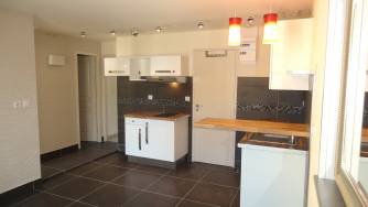  F3 non meubl  Montluon