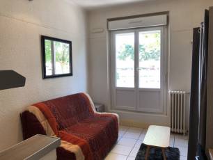 renting Studio Furnished  Montluon