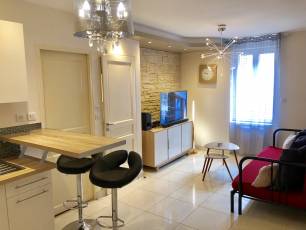 renting F2 Furnished  Montluon