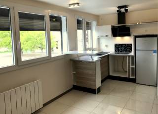  F3 non meubl  Montluon