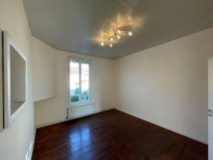  F3 non meubl  Montluon