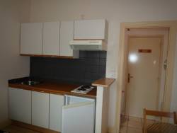 louer Studio meubl  Montluon