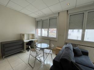 renting Studio Furnished  Montluon