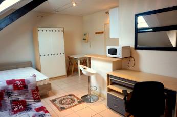 renting Studio Furnished à Montluçon