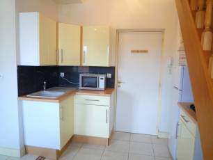 renting F3 Furnished  Montluon