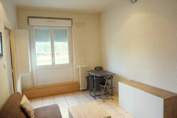 renting F2 Furnished  Montluon