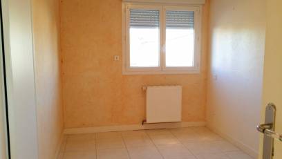 renting F3 Unfurnished  Montluon