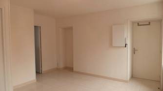 renting F2 Unfurnished  Montluon