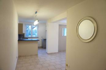 renting F1 Unfurnished  Montluon