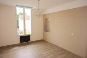 renting F3 Unfurnished  Montluon