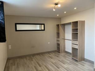 renting F2 Unfurnished  Montluon