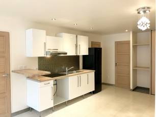  F3 non meubl  Montluon