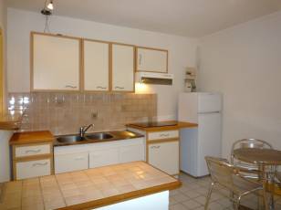 renting F1 Unfurnished  Montluon