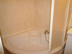 location F3 non meubl  Montluon