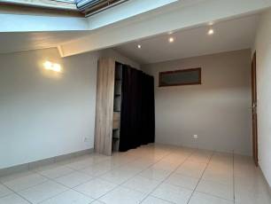 renting F3 Unfurnished  Montluon