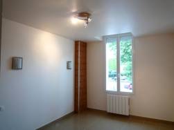 renting F2 Unfurnished  Montluon