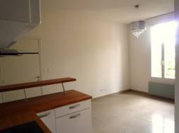 renting F2 Unfurnished  Montluon