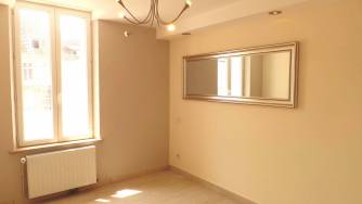  F3 non meubl  Montluon