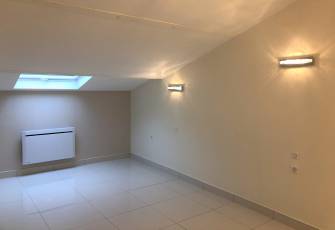 renting F5 Unfurnished  Montluon