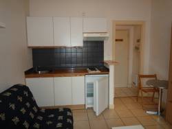 renting Studio Furnished  Montluon