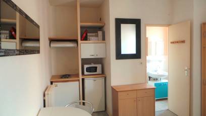 location Chambre non meuble  Montluon