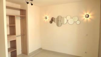  F3 non meubl  Montluon